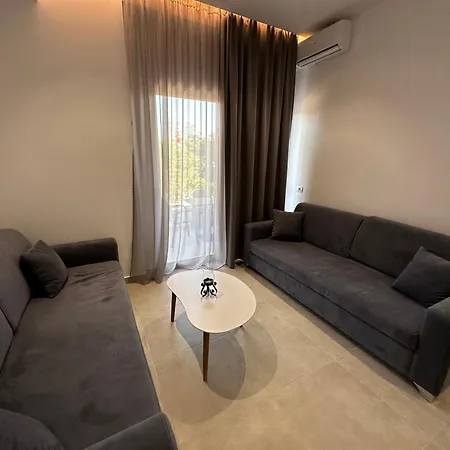 Kensly Apartment *