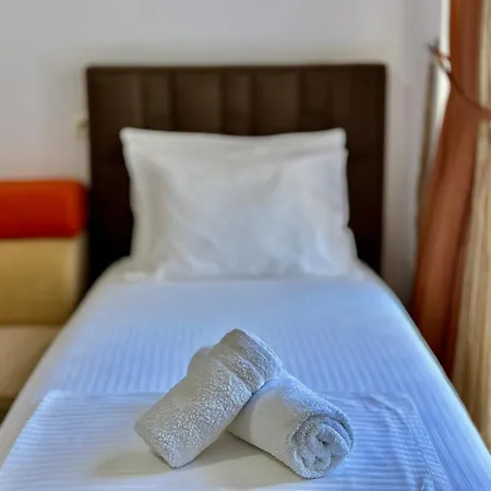 Kensly Apartment Ksamil