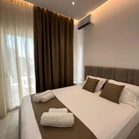Kensly Apartment Ksamil