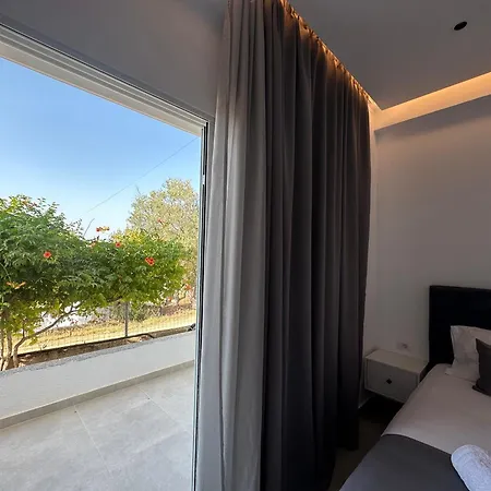 Kensly Apartment *