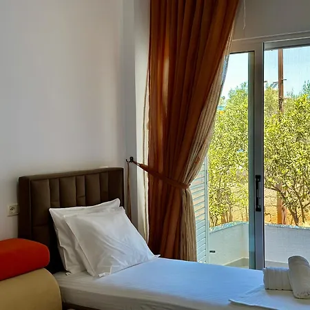 Kensly Apartment Ksamil