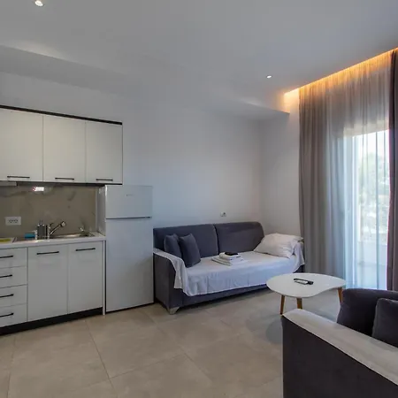 Kensly Apartment *