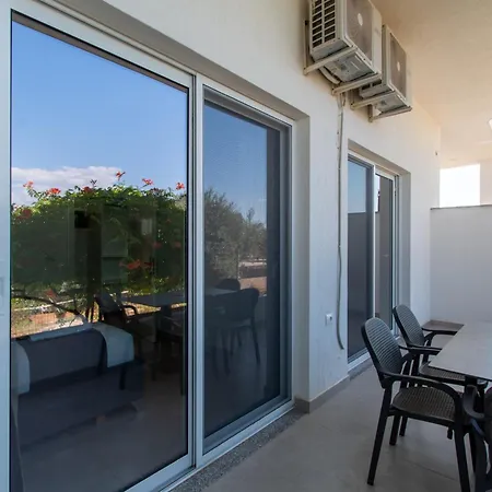 Kensly Apartment