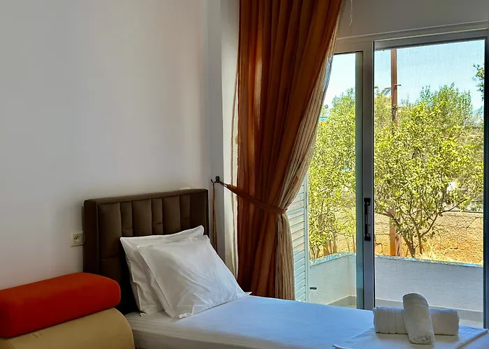 Kensly Apartment Ksamil